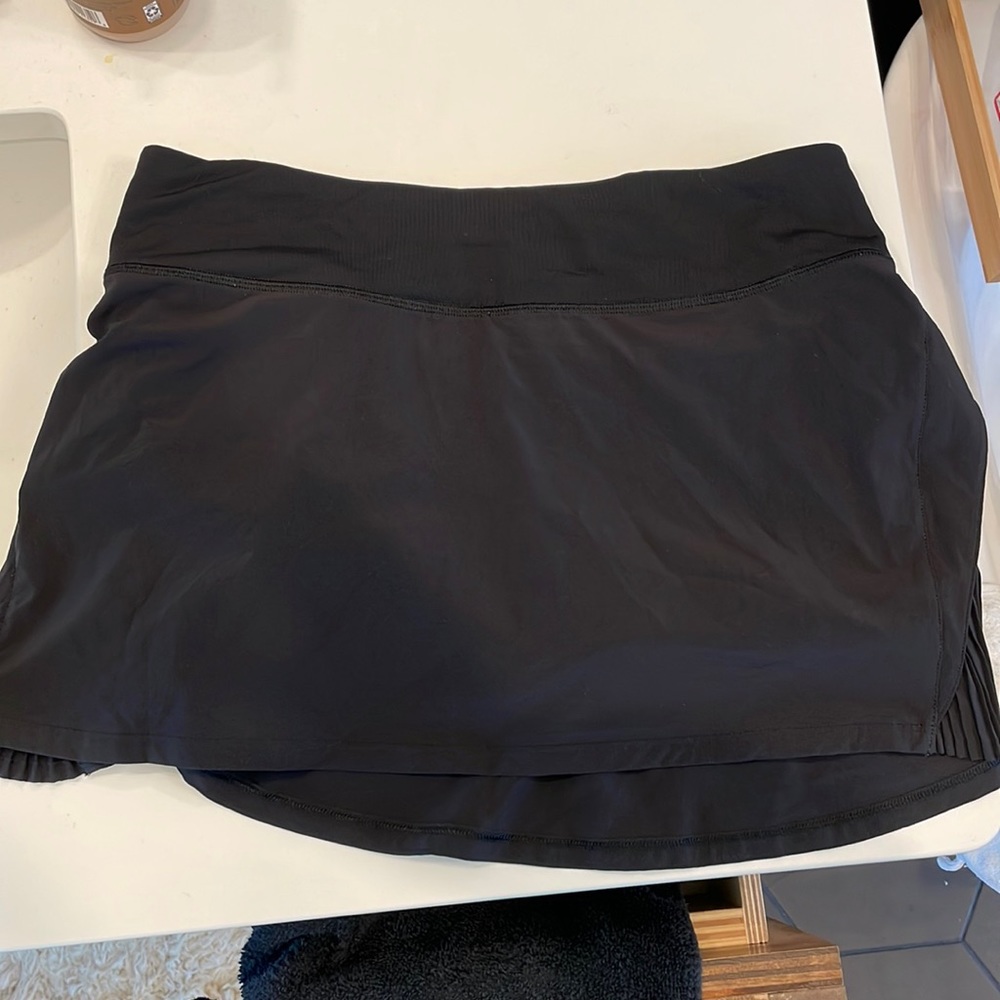 Lululemon Play Off The Pleats skirt